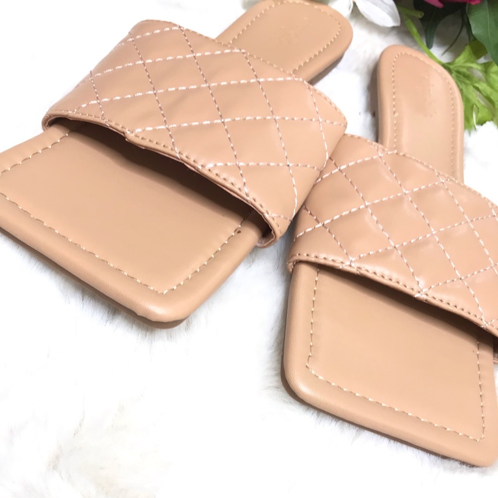 Square Toe Flat Sandals π· - Picture 3 of 4